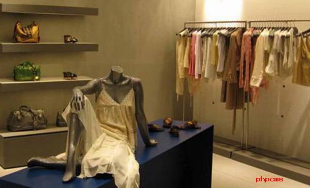 服装店营销系统吸引顾客消费的手段有什么?